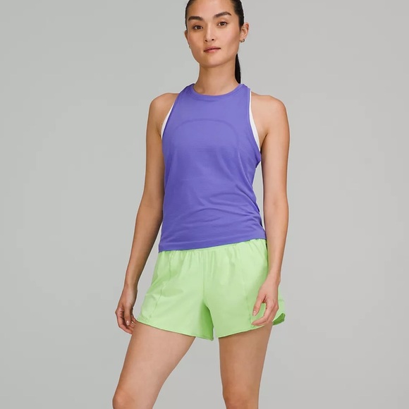 💚LULULEMON HIGH RISE HOTTY HOT SHORT 4”-SCREAM GREEN LIGHT-4/6/8/10/12💚 - Picture 3 of 16